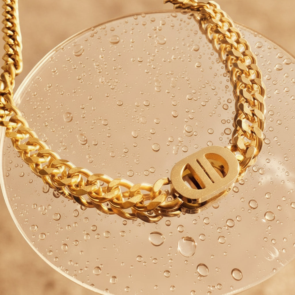 Cove Necklace
